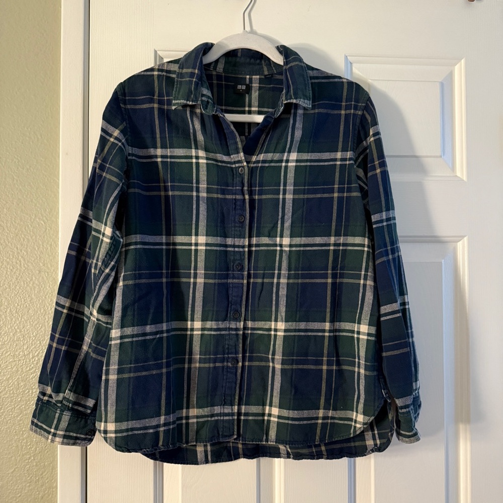 Uniqlo Plaid Button-Up Flannel (M)